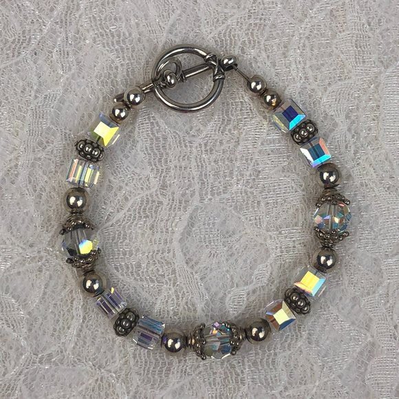 Boutique Vintage Sterling Silver Bead & Clear Crystal Accent Toggle Bracelet - Picture 1 of 14